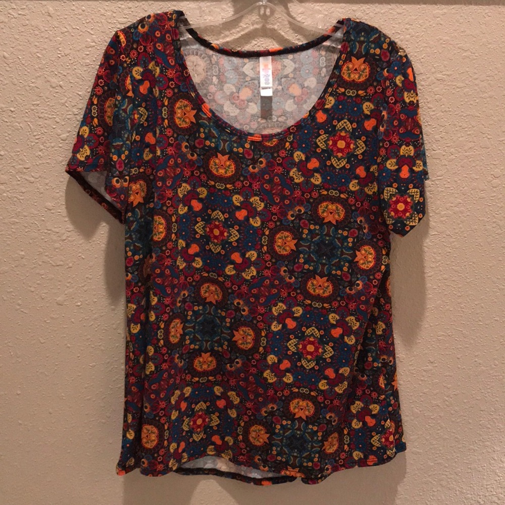 LuLaRoe Classic T sz L